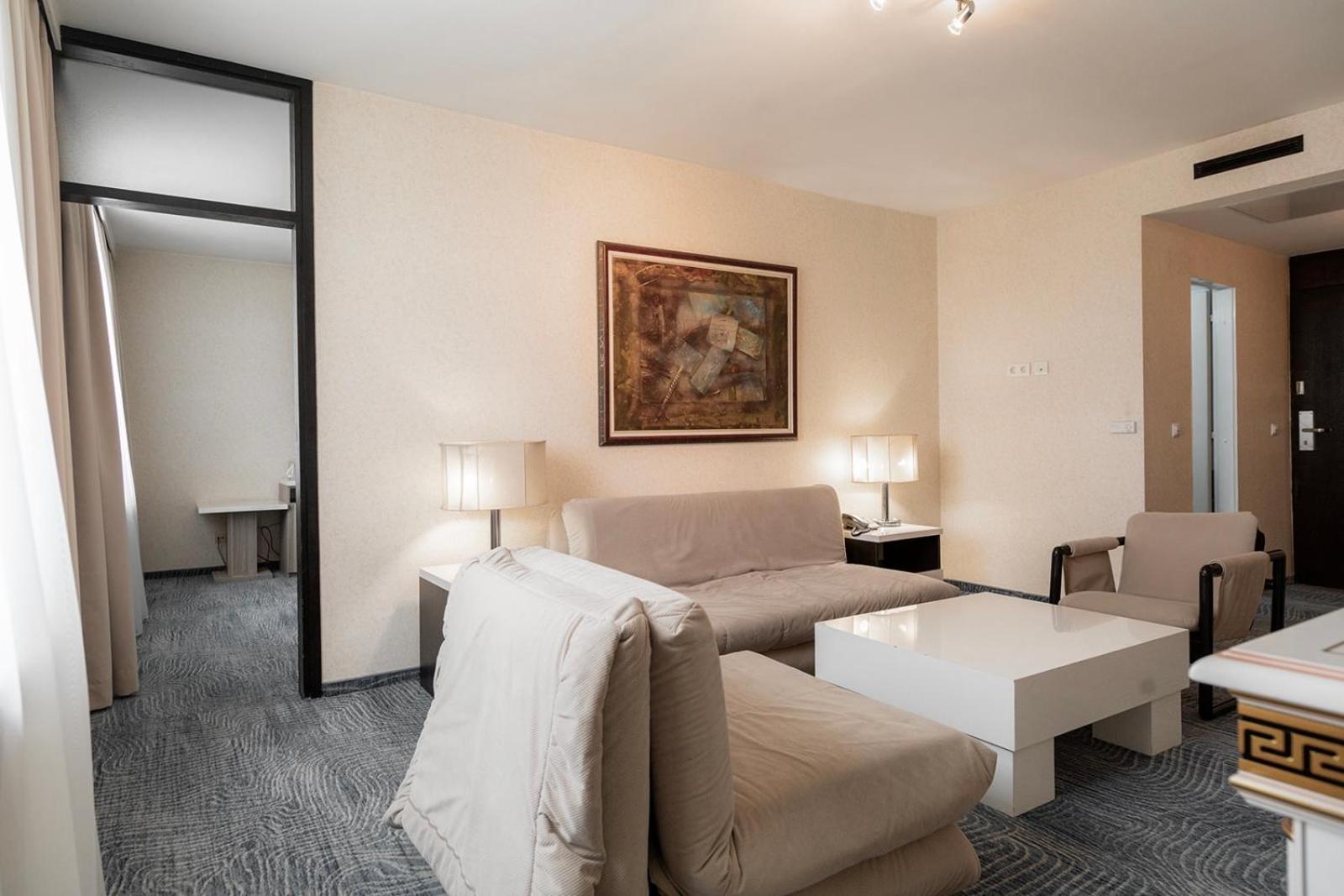 Hotel Hotel Holiday
