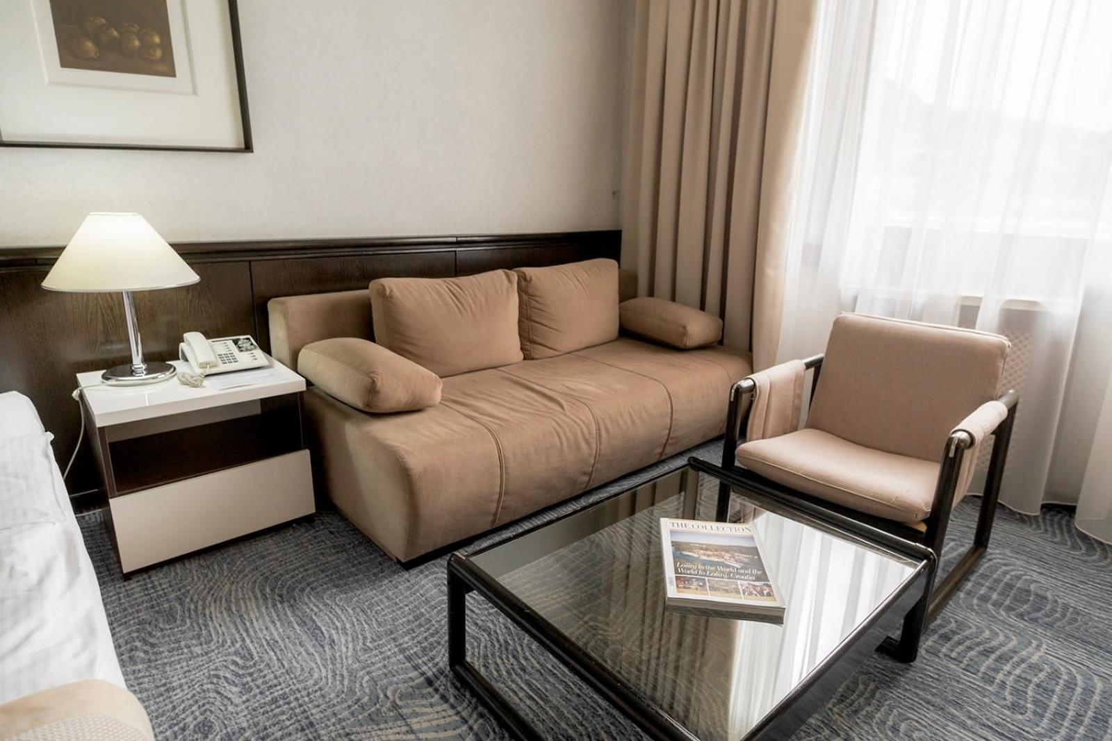 Hotel Hotel Holiday